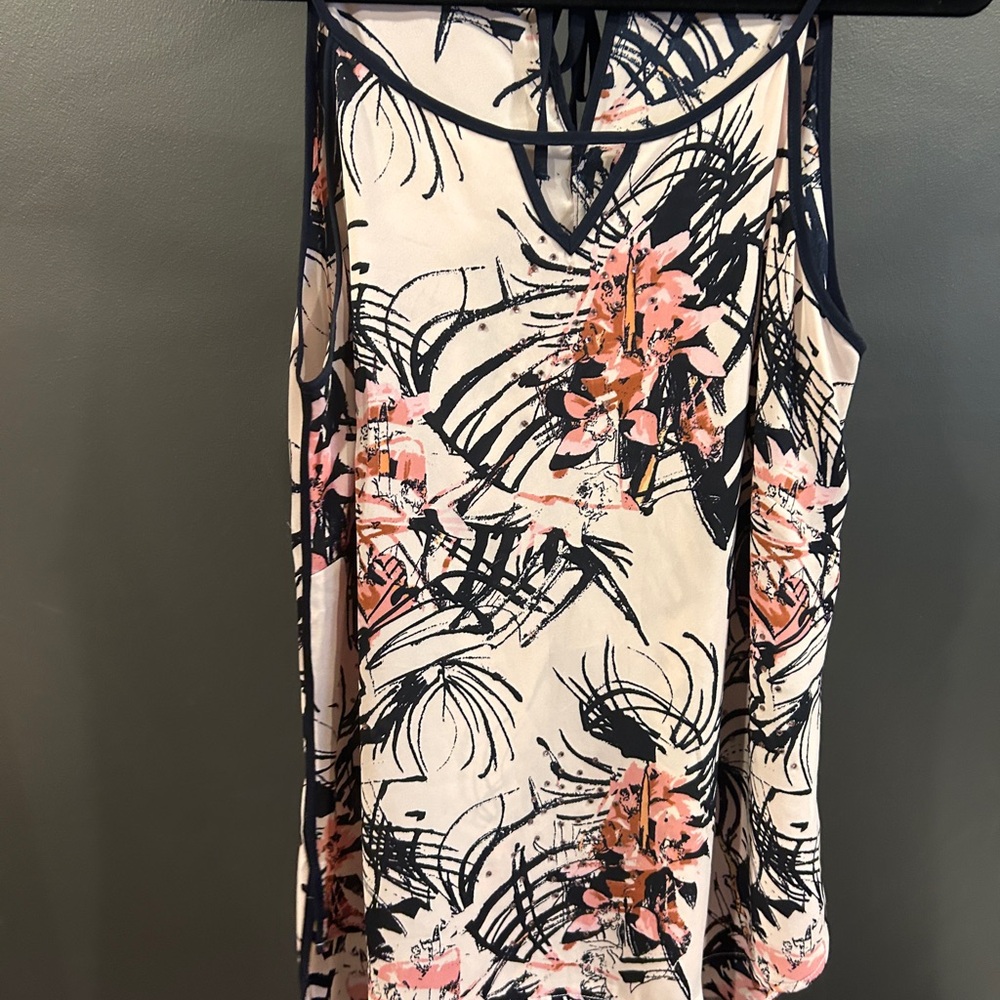 Floral Print Sleeveless Top